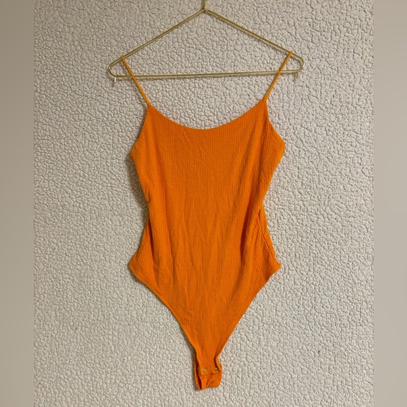 Garage Ribbed Bodysuit - Picture 15 of 16